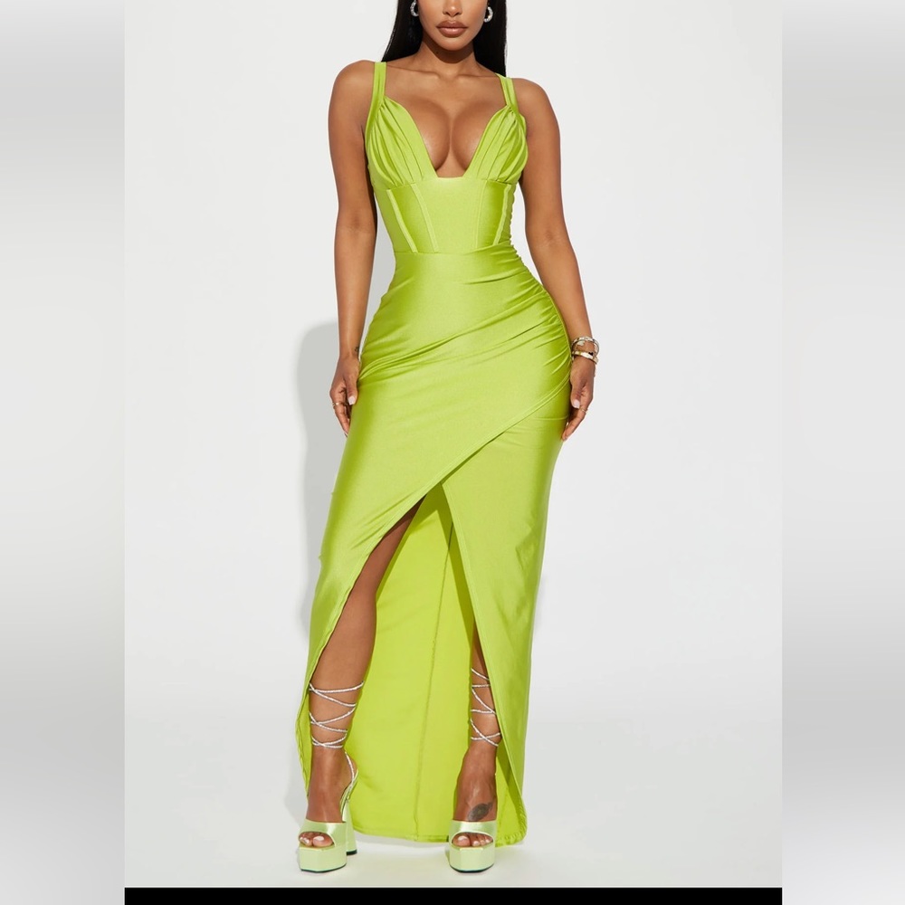 On scene maxi dress